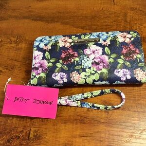Betsey Johnson Floral wallet